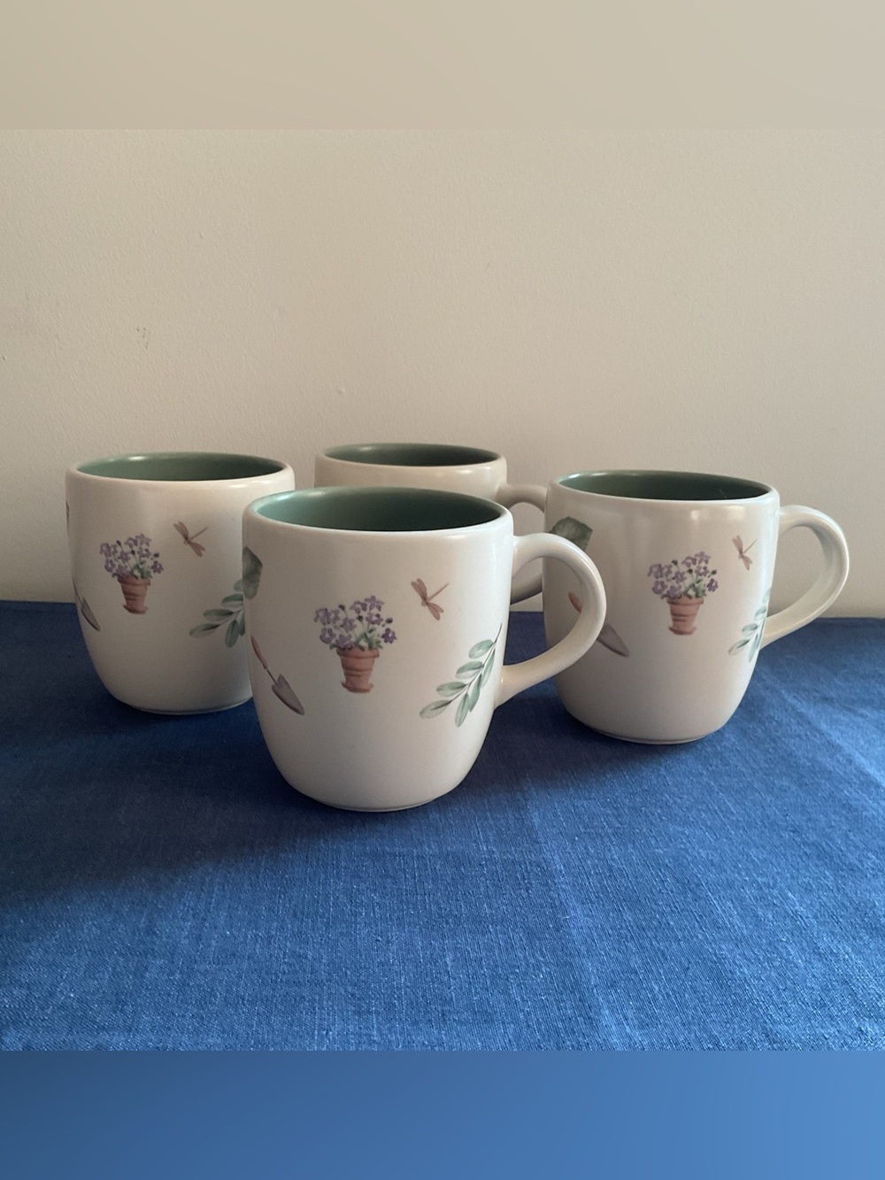 Vintage Pfaltzgraff Perennial Flower Garden Stoneware Mugs, Set of 4